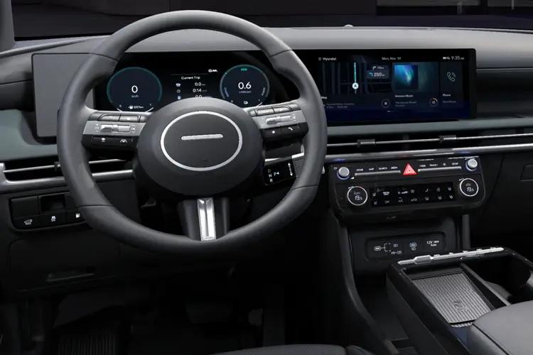 HYUNDAI TUCSON — inside