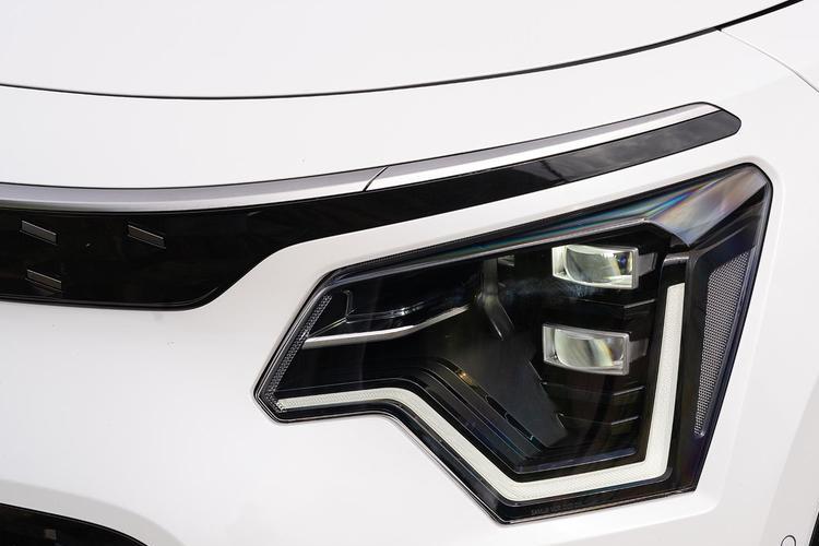 KIA NIRO — detail