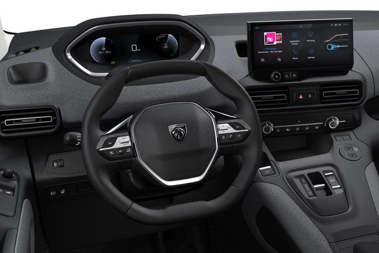 PEUGEOT RIFTER — inside