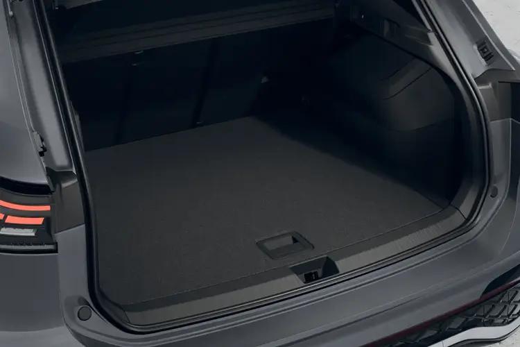 VOLKSWAGEN TIGUAN — detail