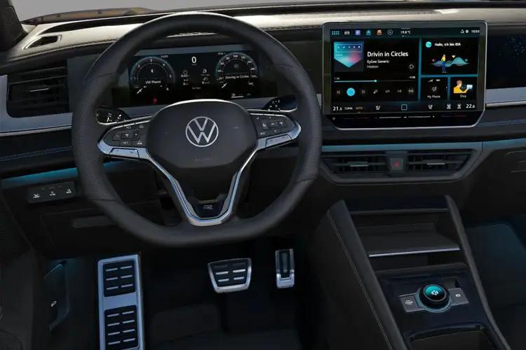 VOLKSWAGEN TAYRON — inside